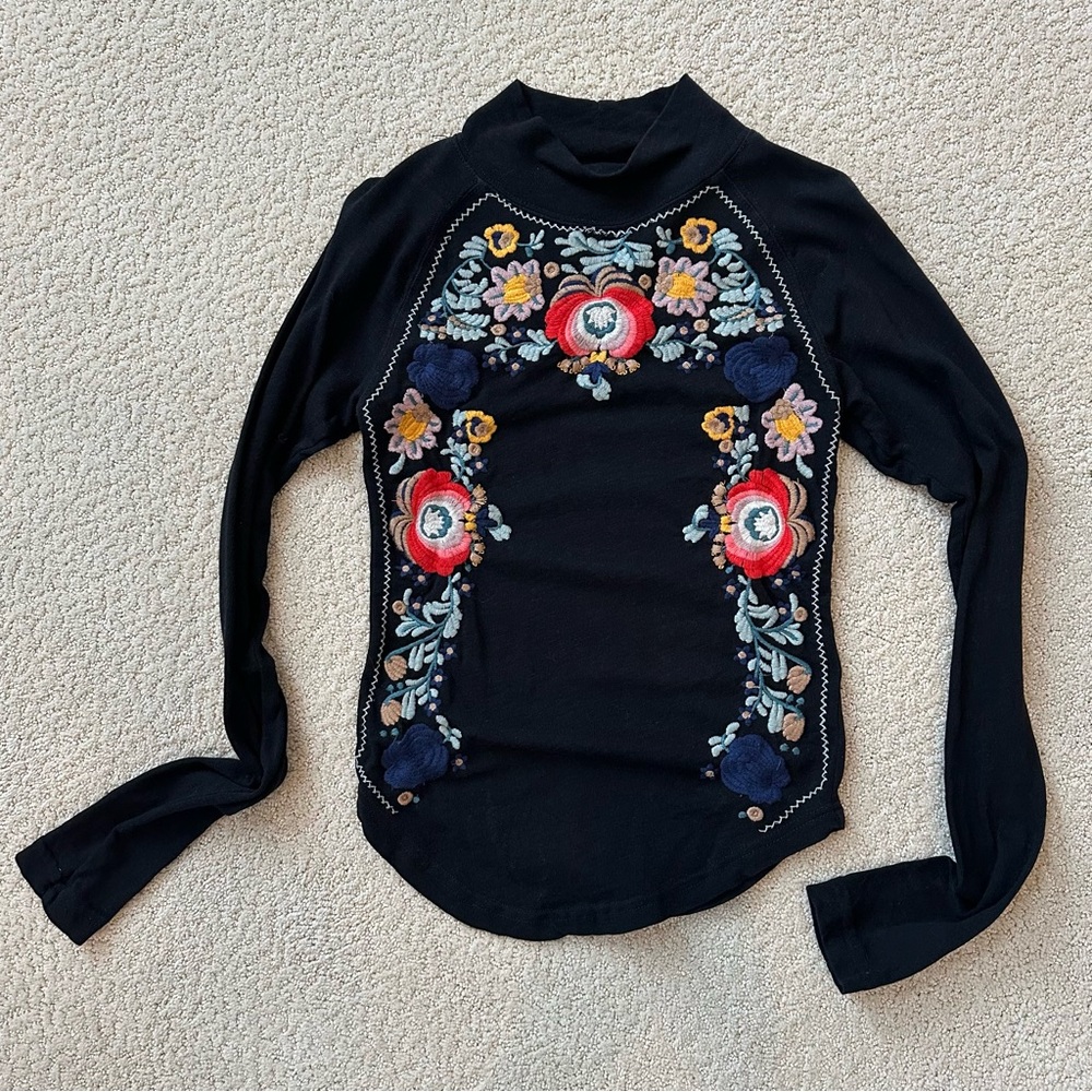 Floral Embroidered Black Long Sleeve Top